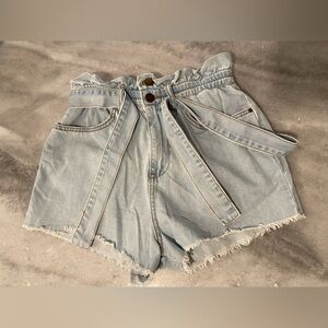 Billabong Paper Bag High Waist Belted Light Wash Denim Cut Off Shorts Size M